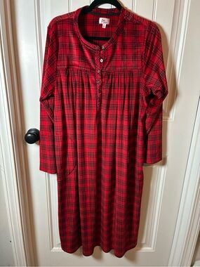 Aria Red and Black Plaid Long-Sleeve Nightgown XL